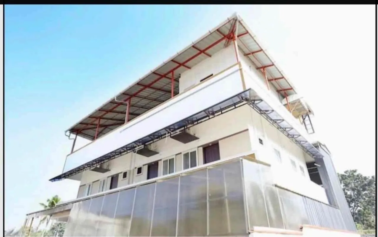 Home 23374 Near Lulu Mall Kochi India